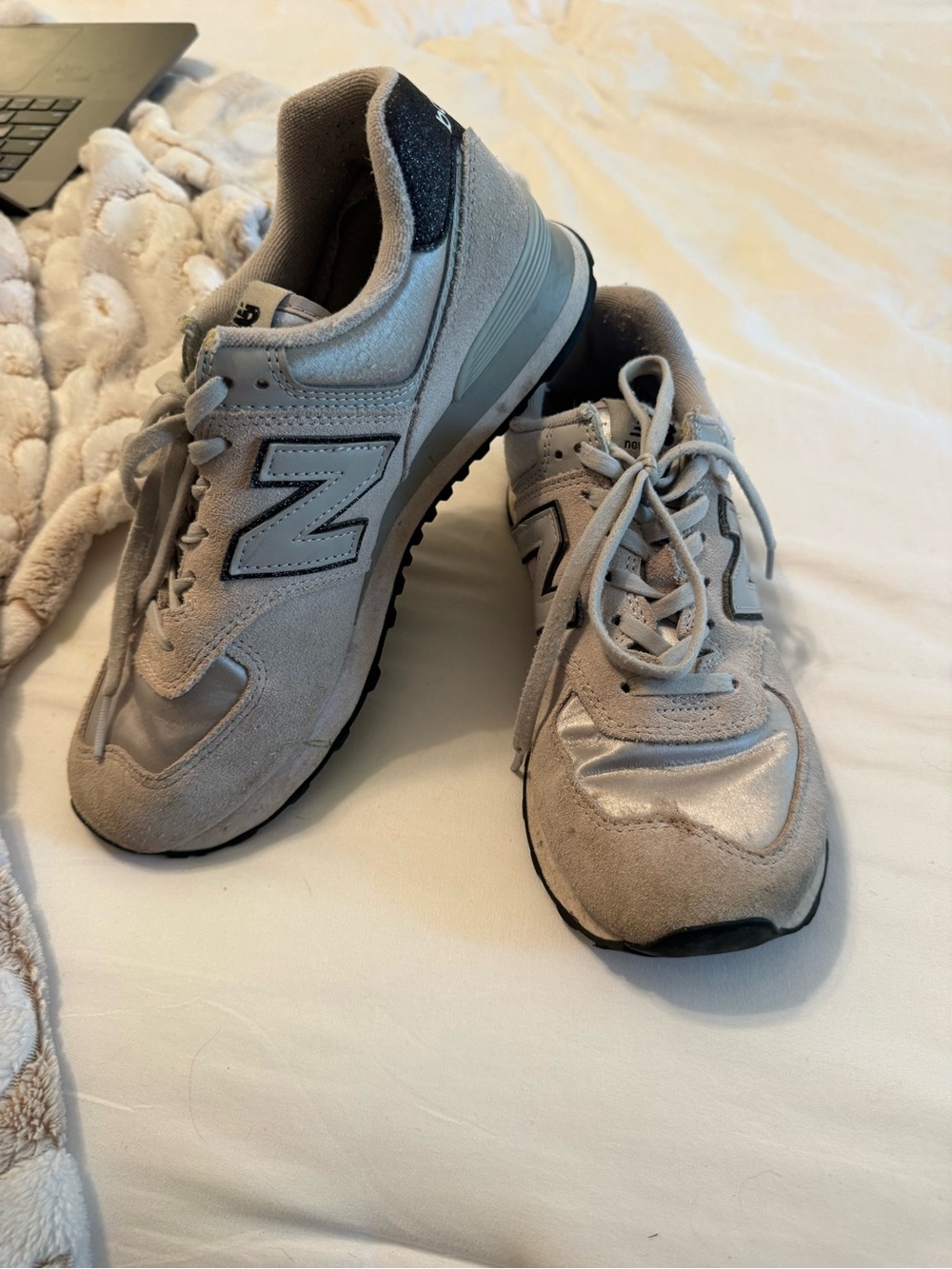 New Balance Gray Athletic Sn